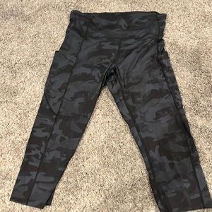 Lululemon crop leggings